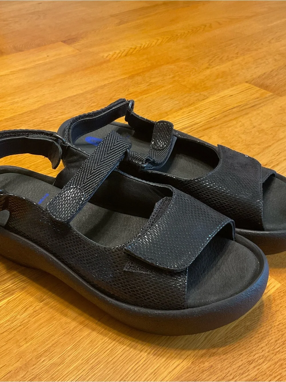 Wolky Jewel Sandal size 40/9US Black Testured Classic Comfort Adjustable Straps